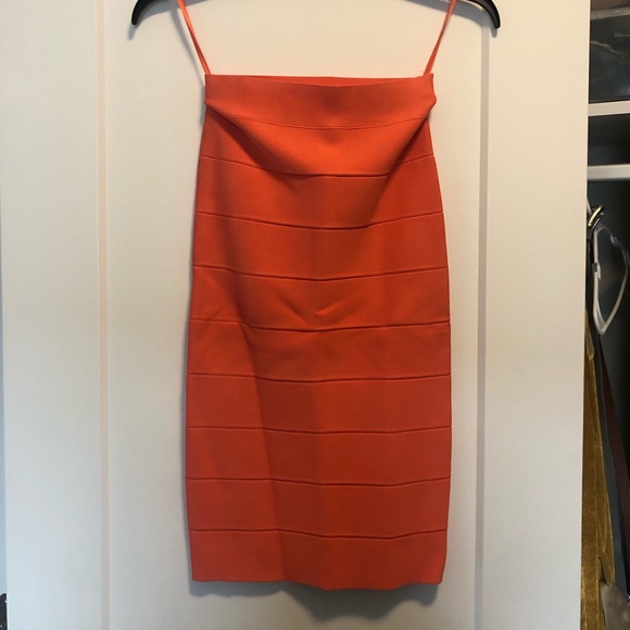 BCBGMaxAzria Dresses & Skirts - BC BG bandage skirt in new condition